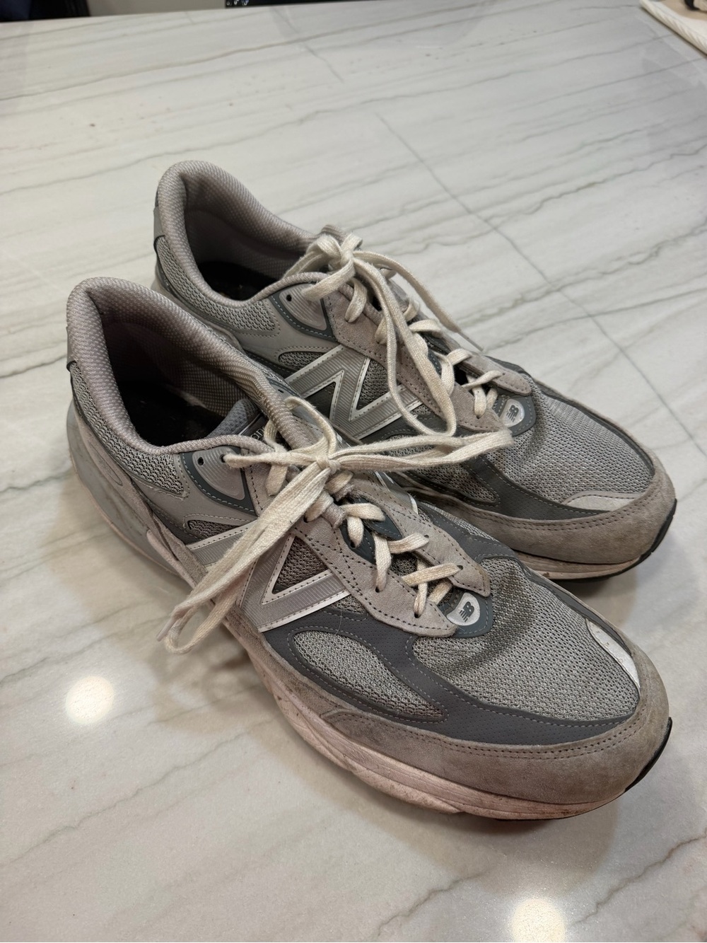 New Balance Men’s Gray Mesh & Suede Sneakers